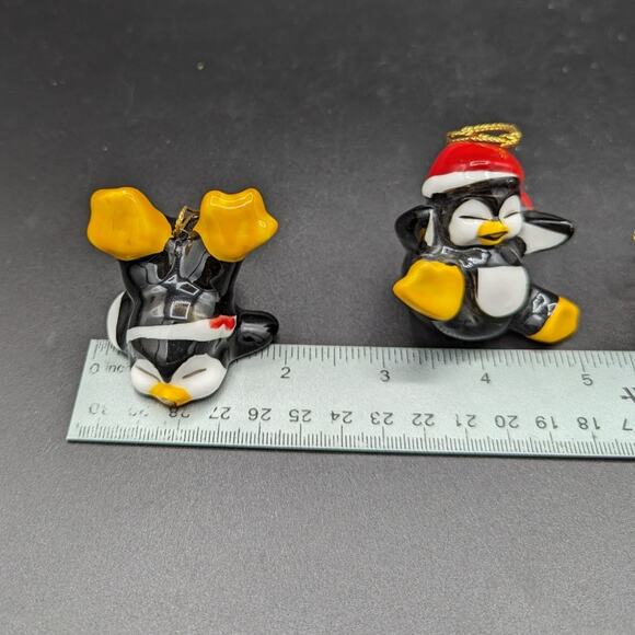 4 Vintage Penguin Christmas Ornaments Holiday Ceramic Cutesy Playful Japan? - Picture 12 of 16
